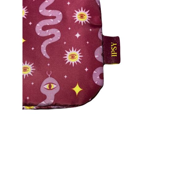 Ipsy burgundy make-up Bag - Picture 3 of 3